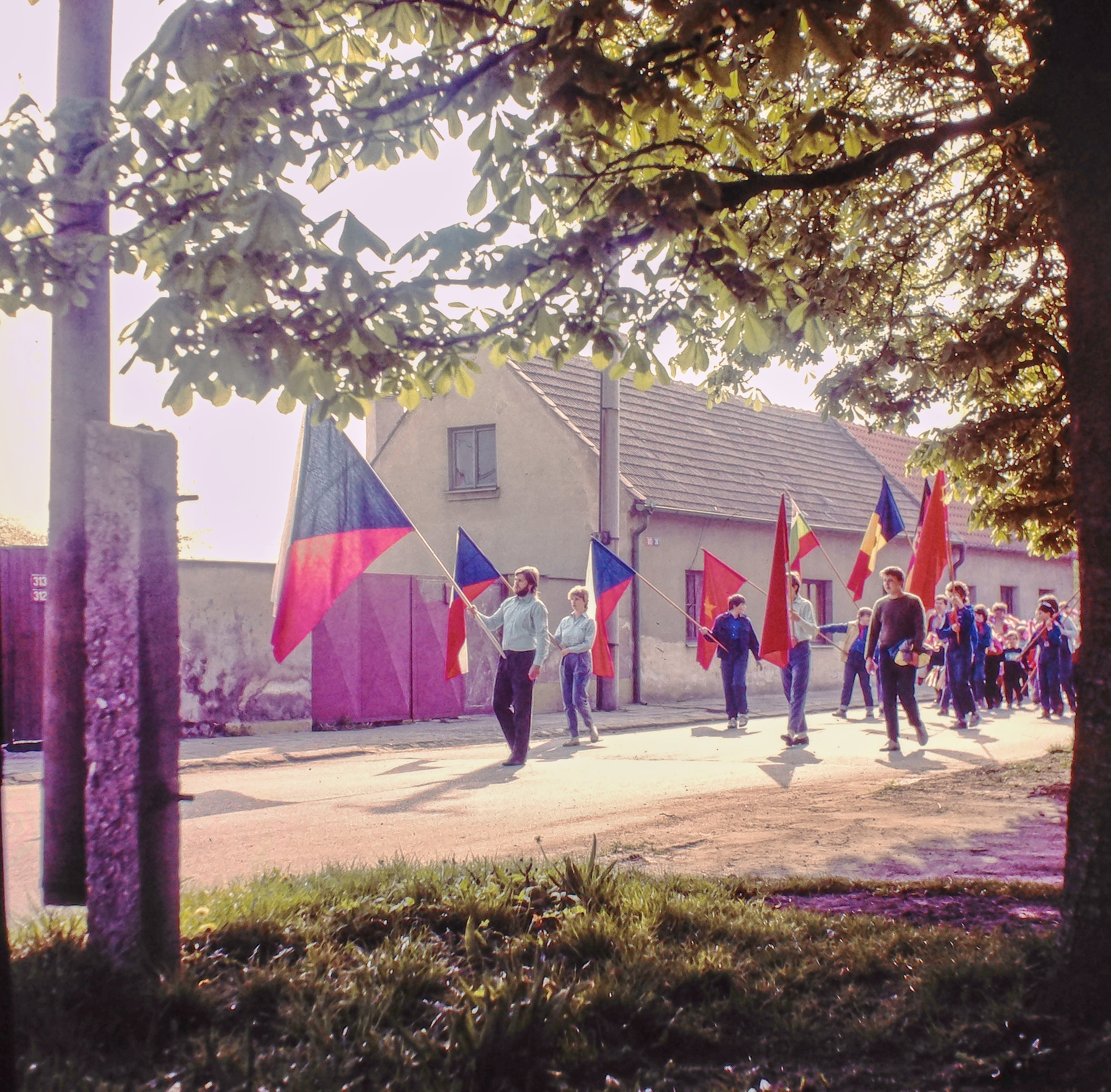1988_pruvod_1maj_1.jpg