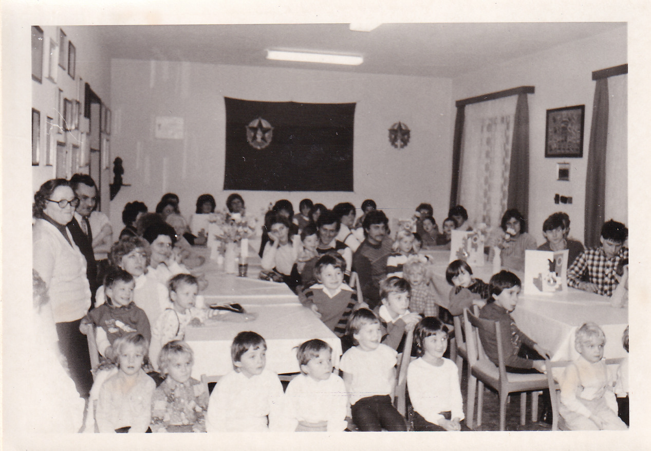 1987_25_mikulas_karneval.jpg