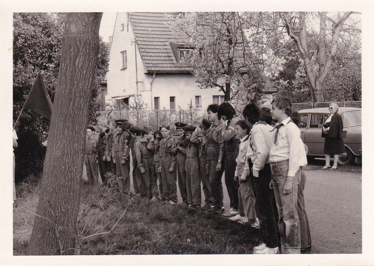 1988_14_ucteni_pamatky.jpg