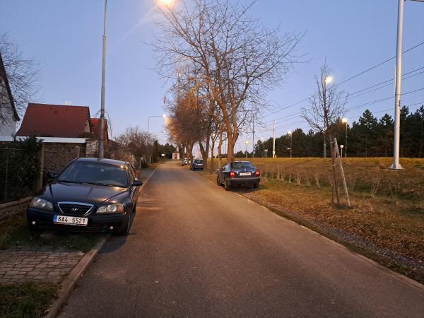 Chodníky/komunikace