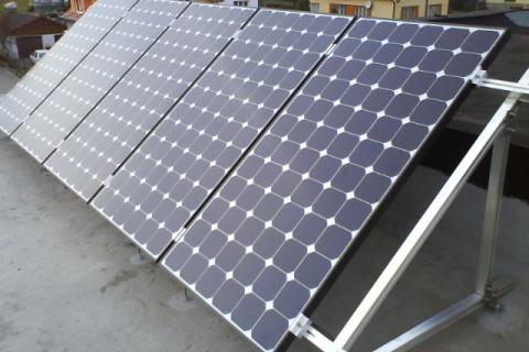 Ilustrační obrázek k projektu Fotovoltaická elektrárna na střeše ZŠ